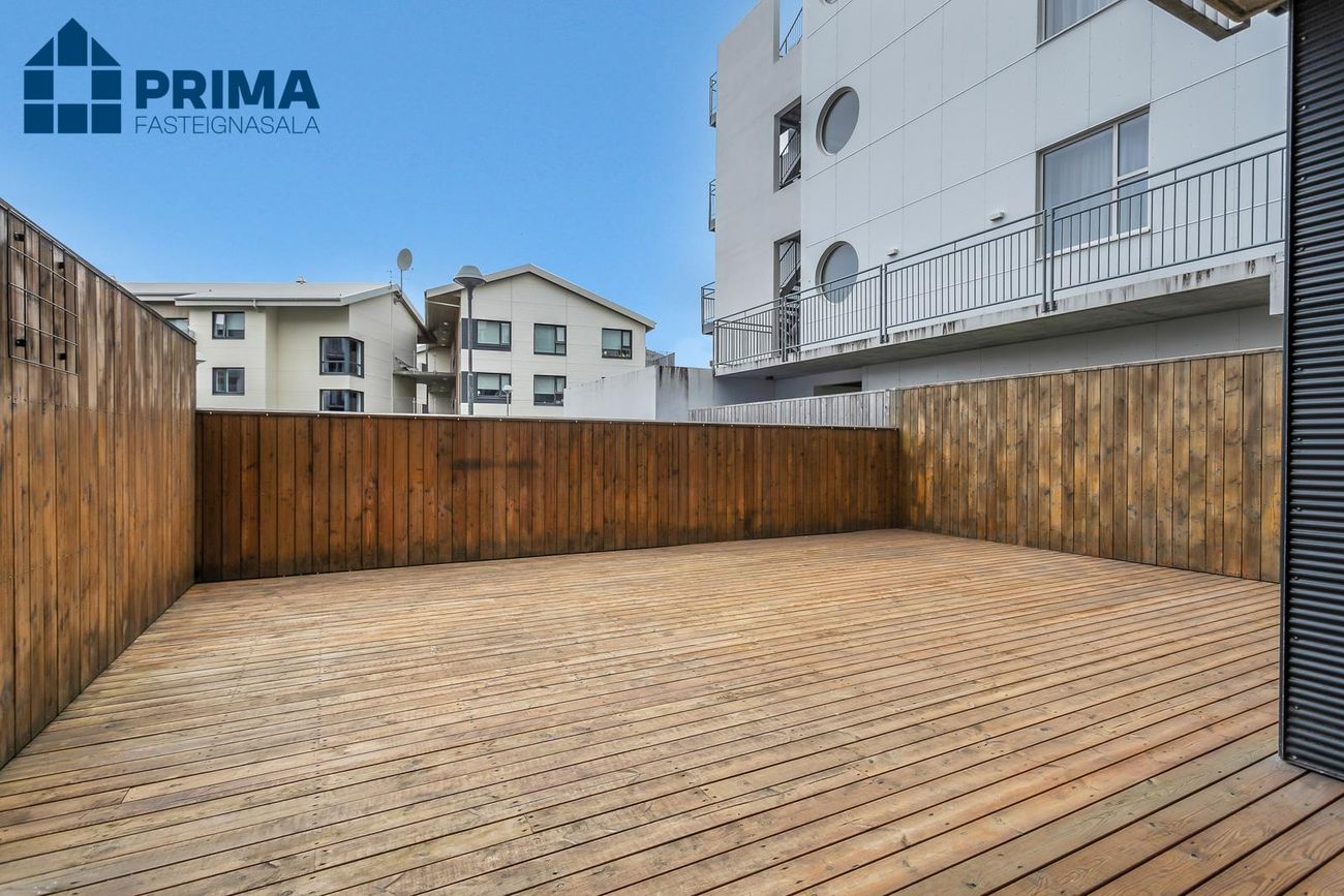 Stakkholt 2A 2a - 0102, 105 Reykjavík