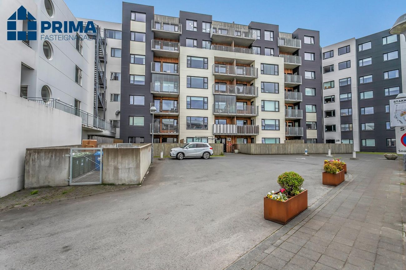 Stakkholt 2A 2a - 0102, 105 Reykjavík