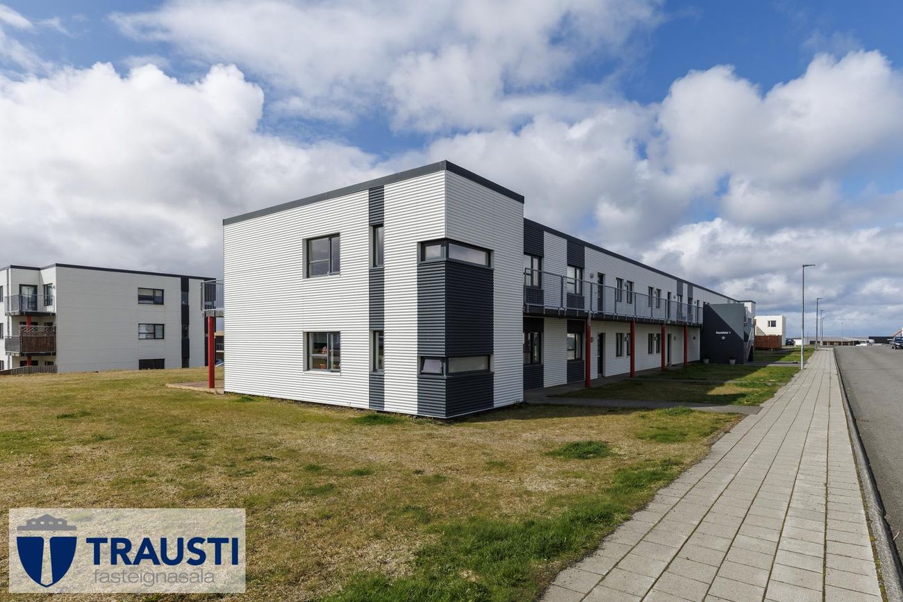 Reynidalur 1, 260 Reykjanesbær
