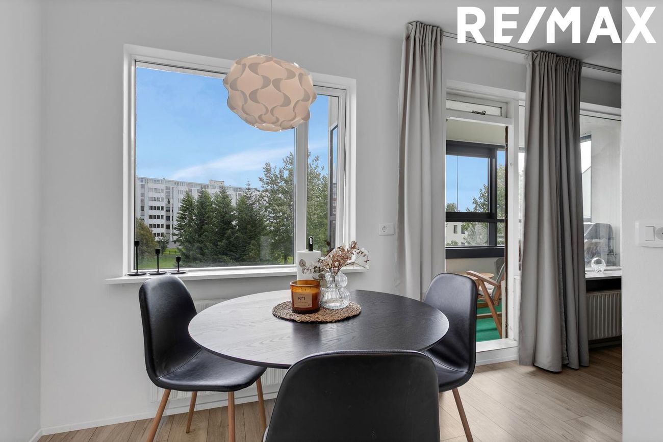 Dúfnahólar 2 - 0401, 111 Reykjavík