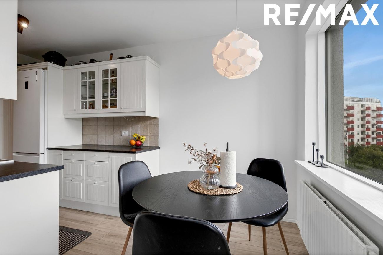 Dúfnahólar 2 - 0401, 111 Reykjavík