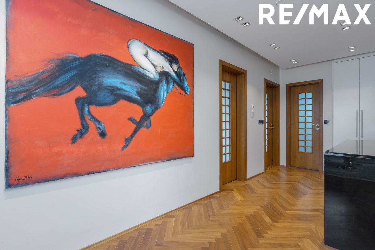Laugateigur 12, 105 Reykjavík