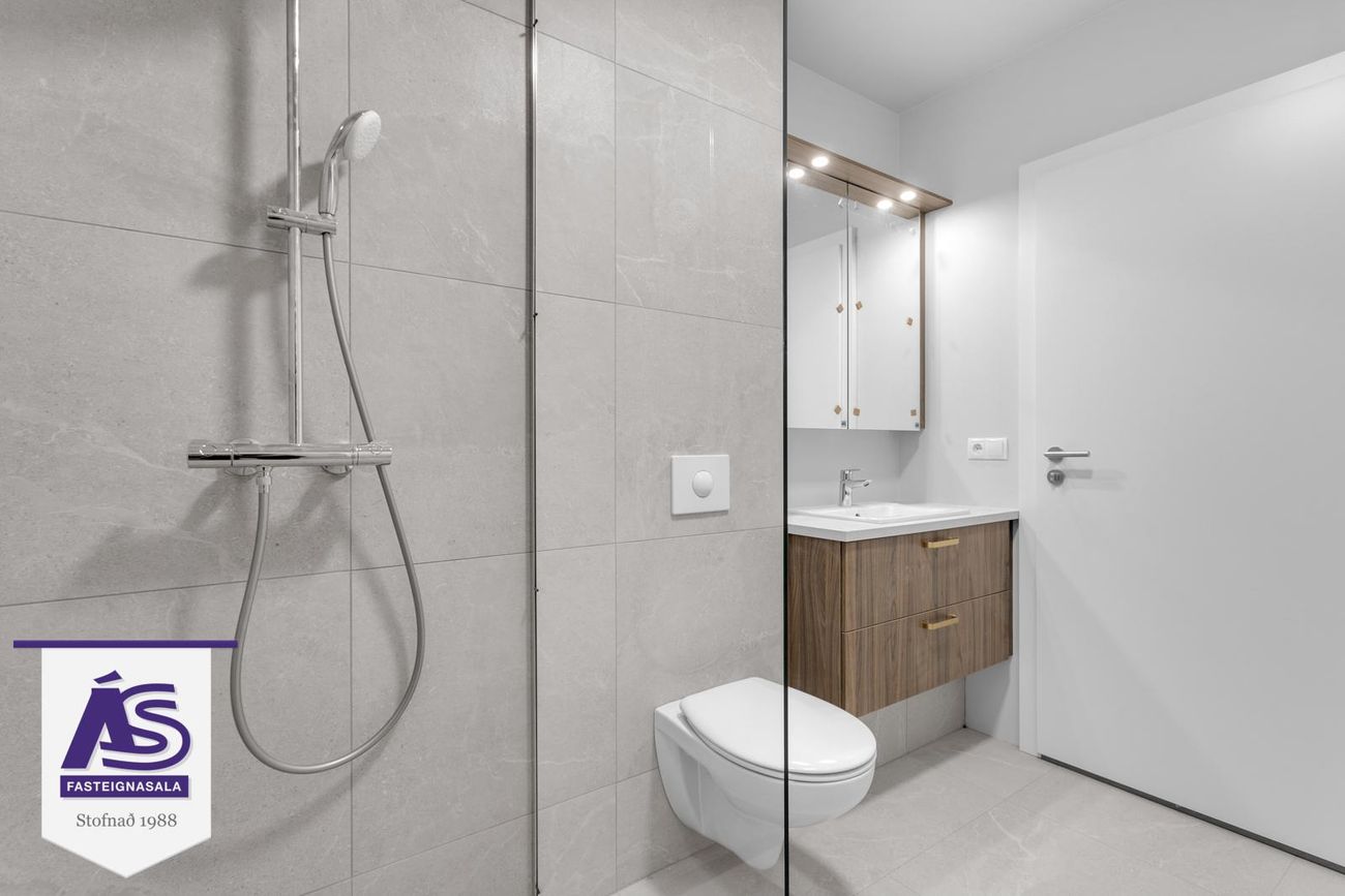 Hringhamar 31 - 0501, 221 Hafnarfjörður