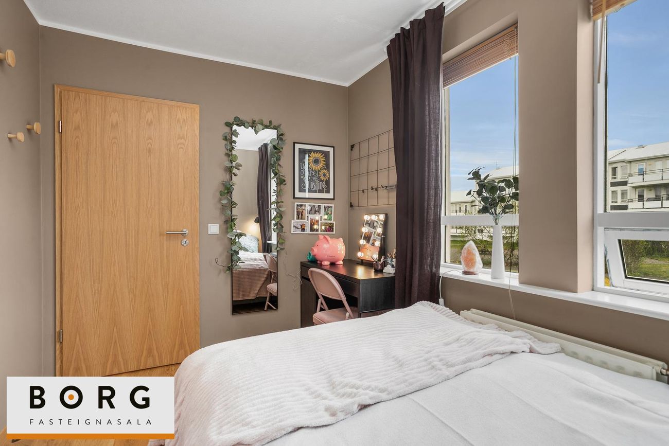 Lindasmári 9, 201 Kópavogur