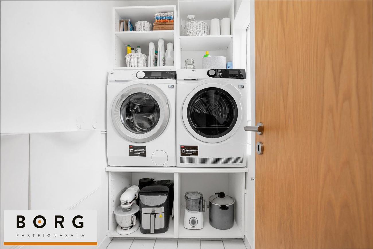 Lindasmári 9, 201 Kópavogur