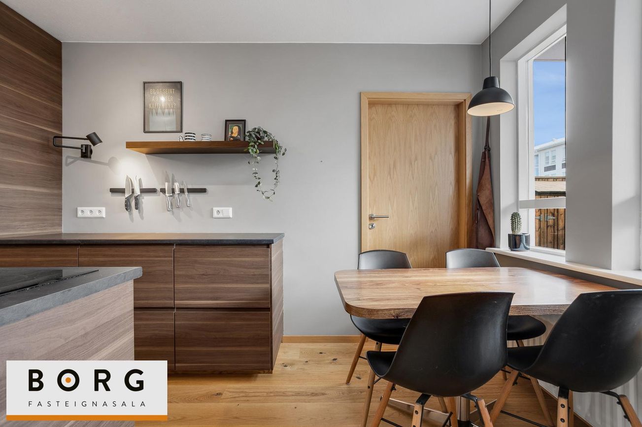 Lindasmári 9, 201 Kópavogur