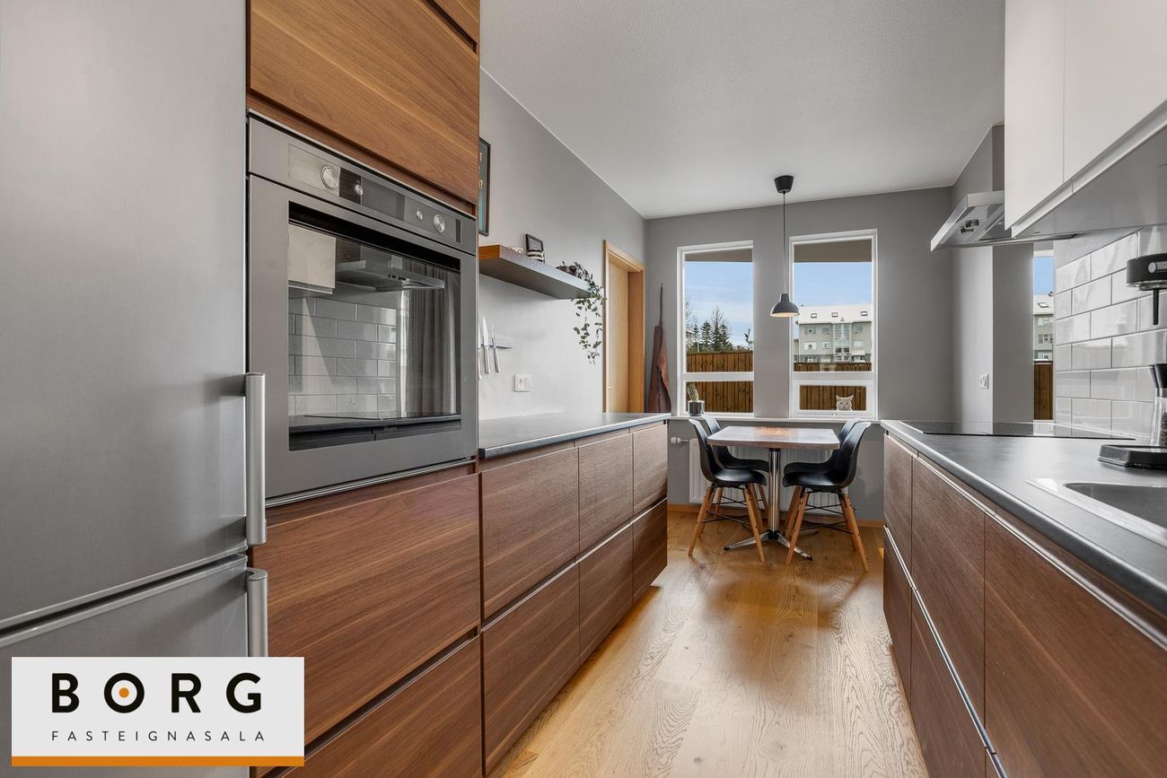 Lindasmári 9, 201 Kópavogur