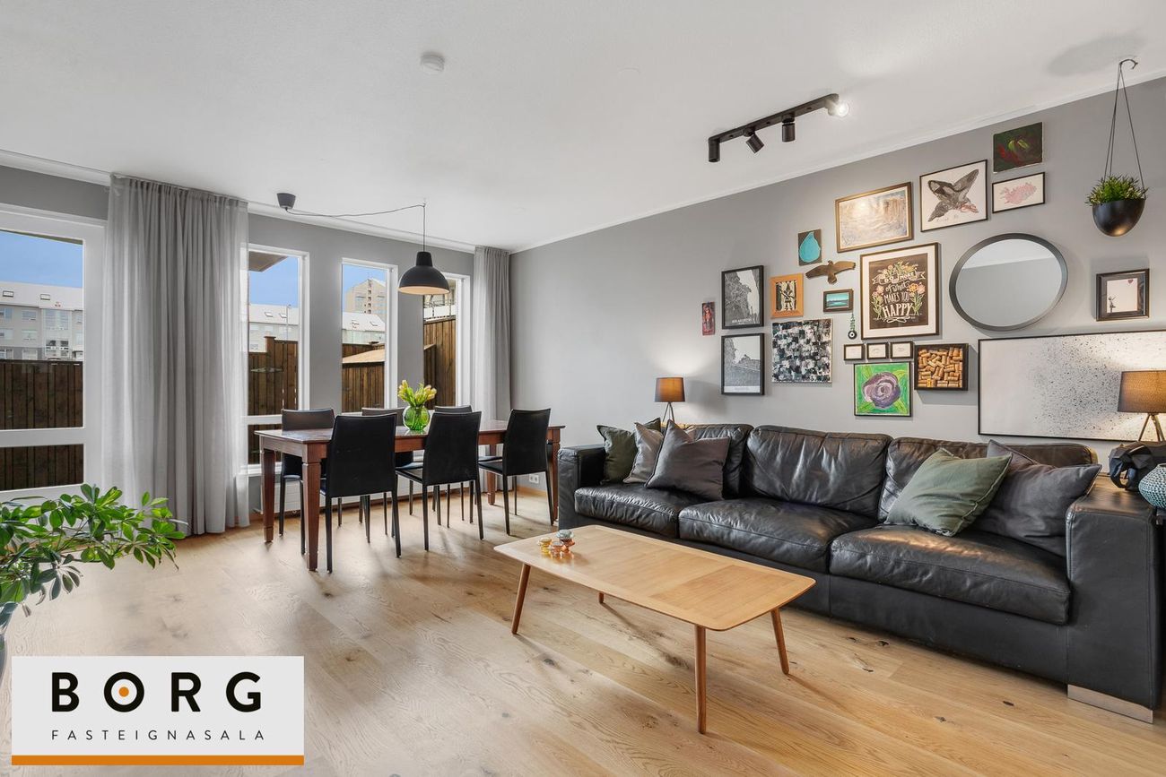 Lindasmári 9, 201 Kópavogur