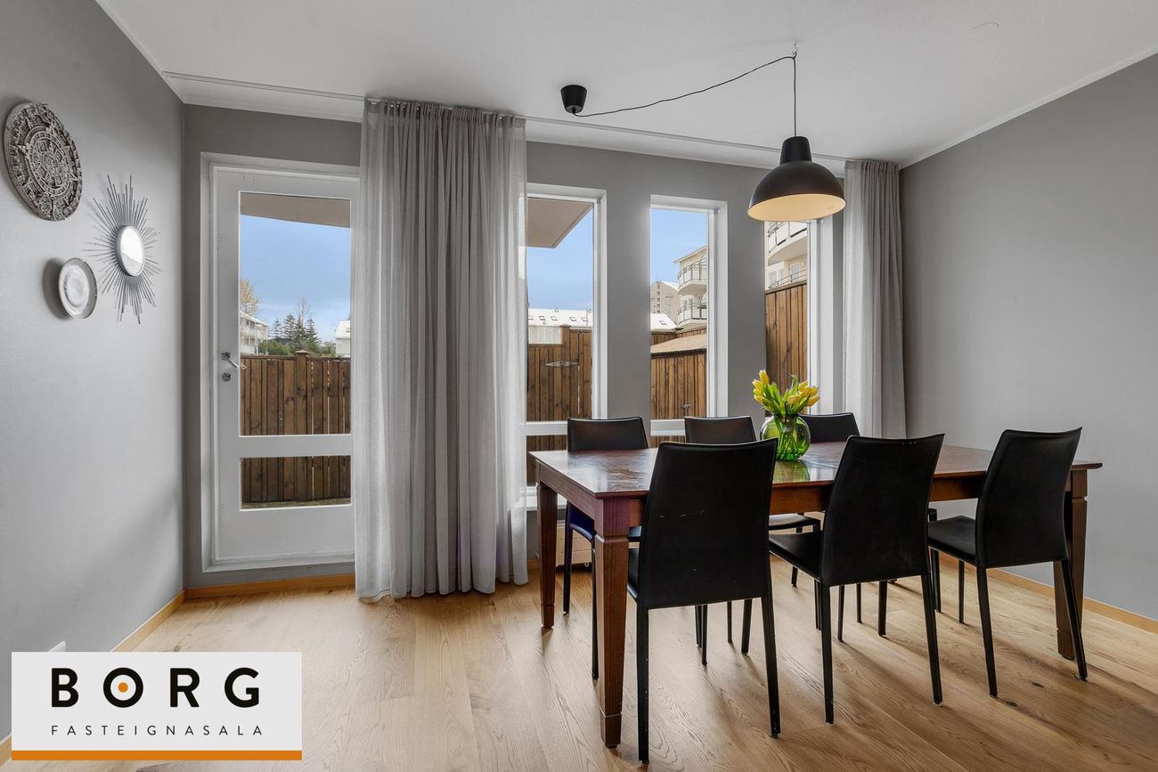 Lindasmári 9, 201 Kópavogur