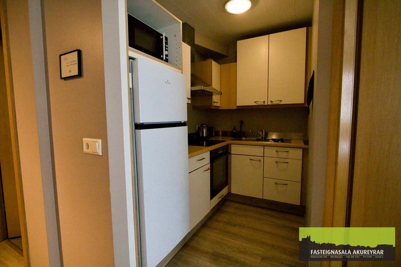 Hafnarstræti 100, 600 Akureyri