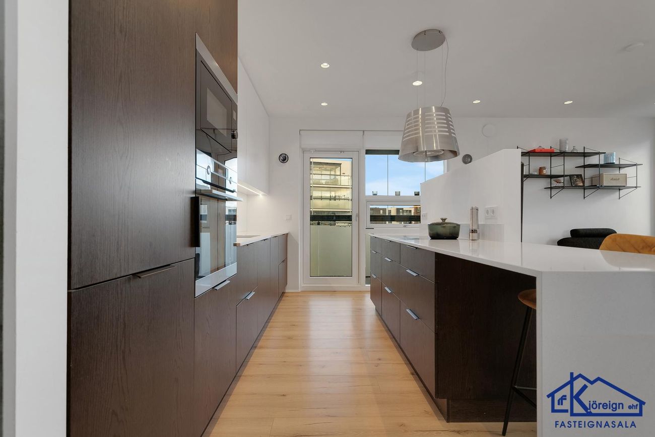 Naustavör 42, 200 Kópavogur