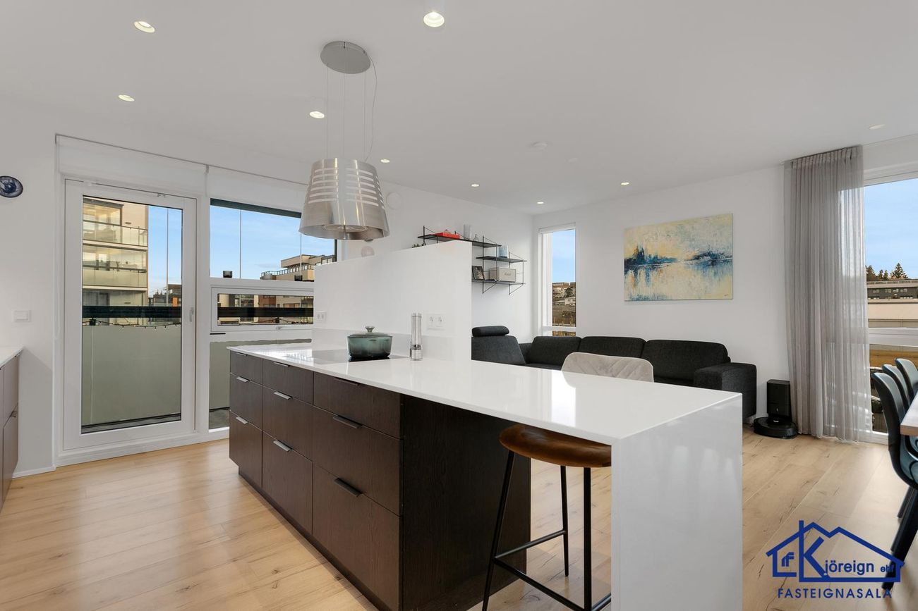 Naustavör 42, 200 Kópavogur