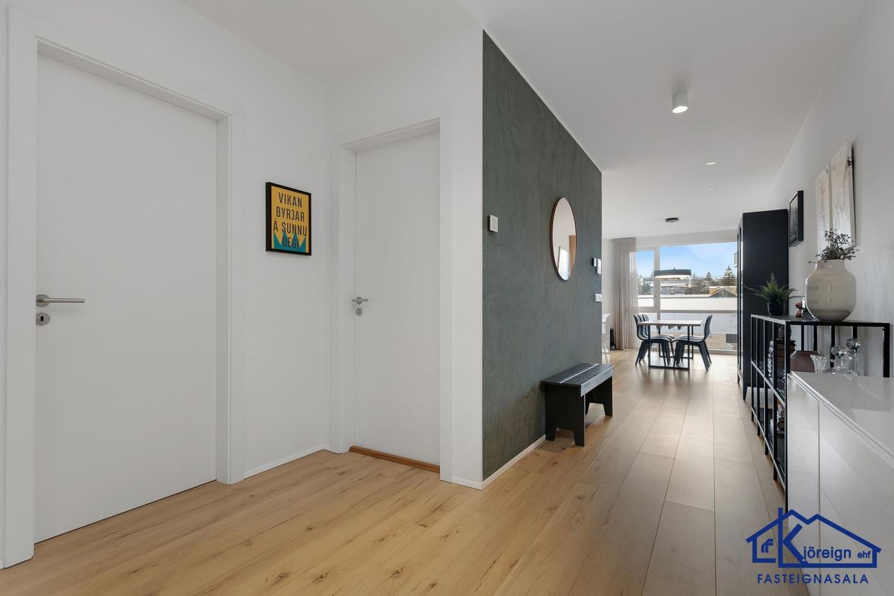 Naustavör 42, 200 Kópavogur