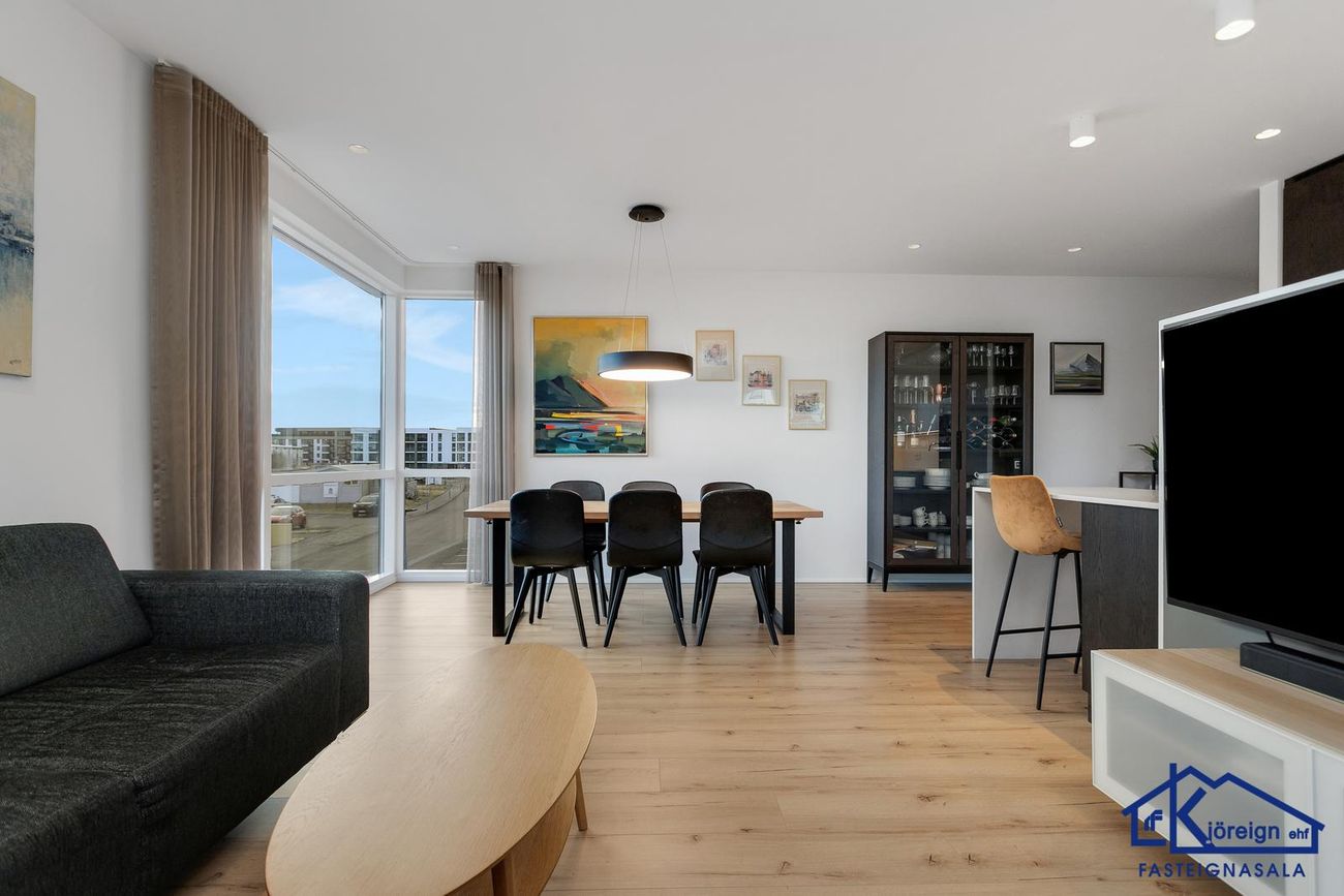 Naustavör 42, 200 Kópavogur