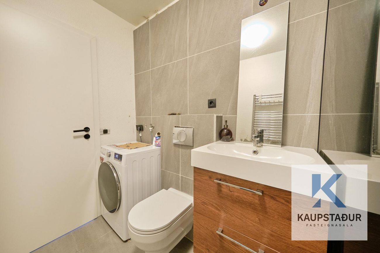 Þverbrekka 2 - 0702, 200 Kópavogur