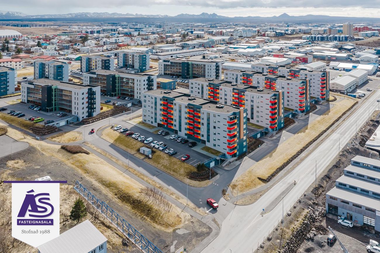 Skipalón 6 - 0605, 220 Hafnarfjörður