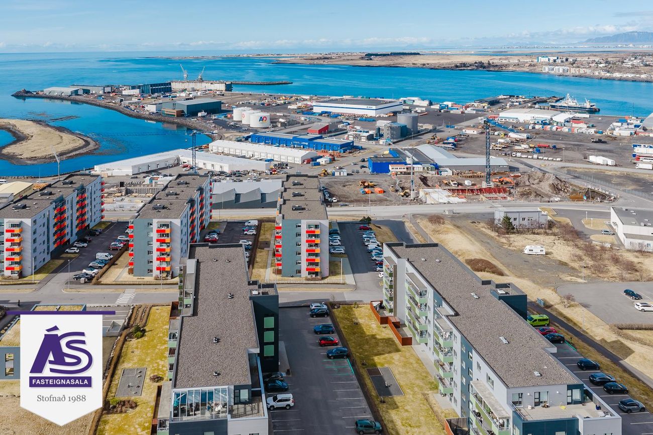 Skipalón 6 - 0605, 220 Hafnarfjörður