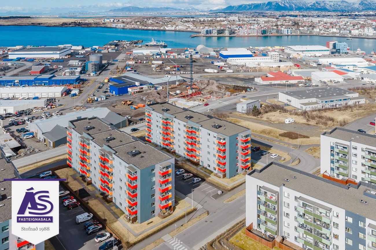 Skipalón 6 - 0605, 220 Hafnarfjörður