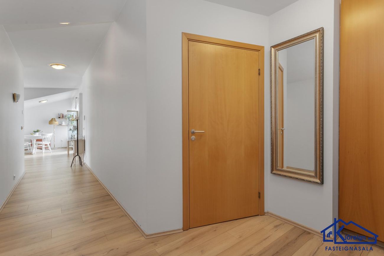 Kleppsvegur 62, 104 Reykjavík