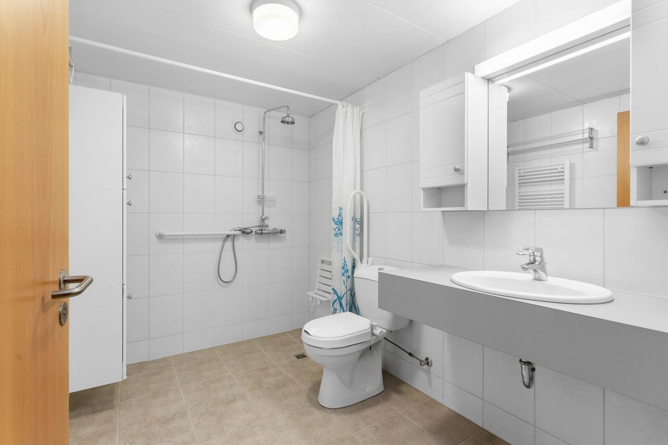 Hvassaleiti 58, 103 Reykjavík