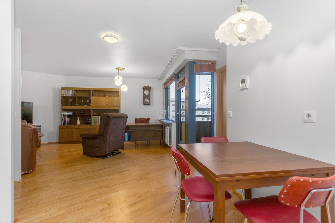 Hvassaleiti 58, 103 Reykjavík