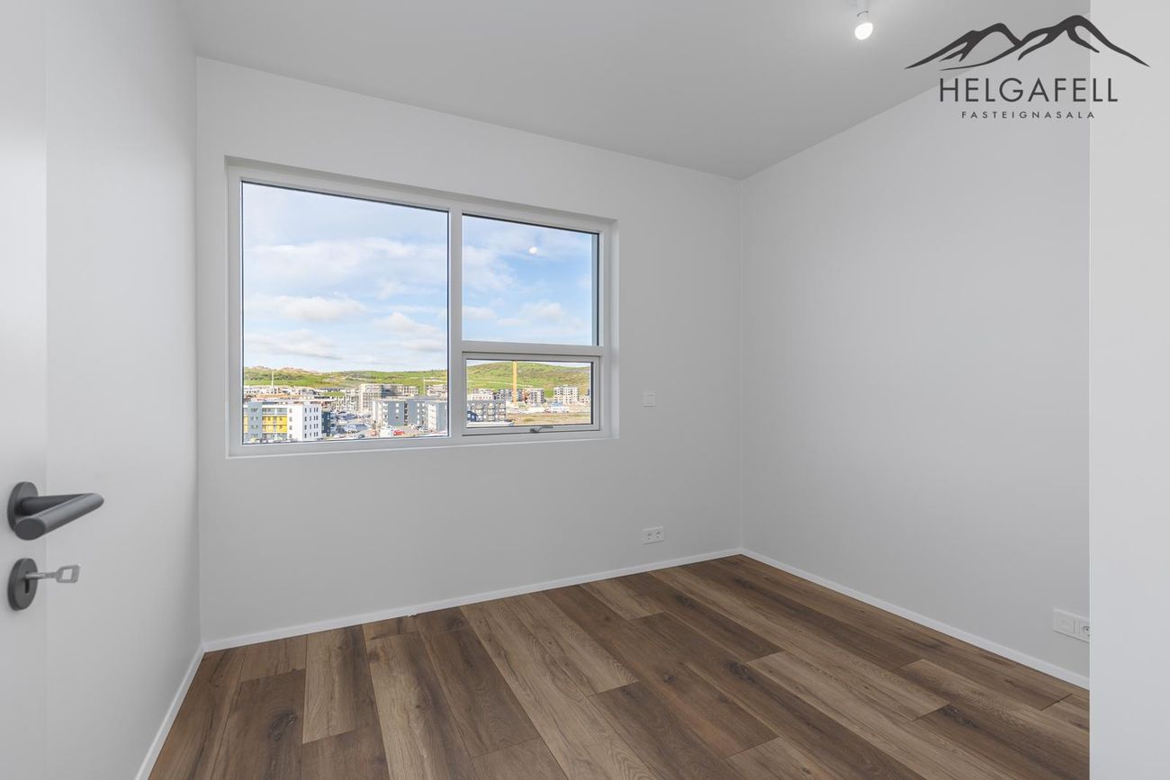 Áshamar 7, 221 Hafnarfjörður