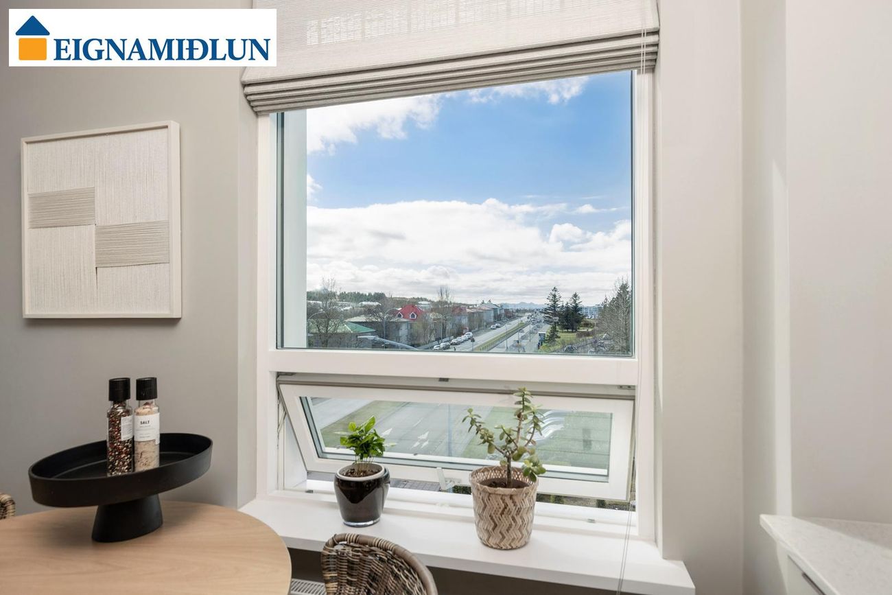 Snorrabraut 62, 105 Reykjavík
