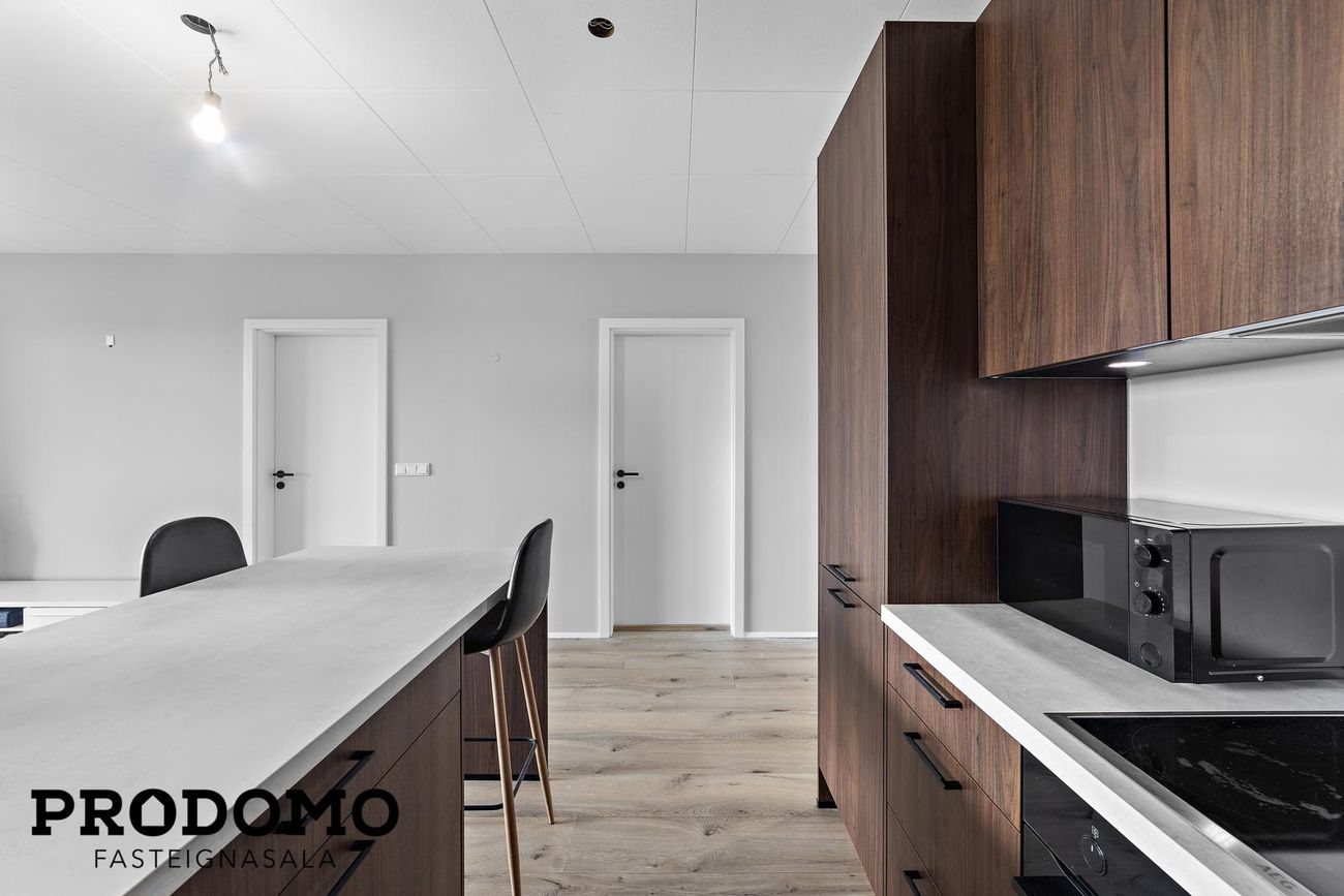 Tjarnabraut 4, 260 Reykjanesbær