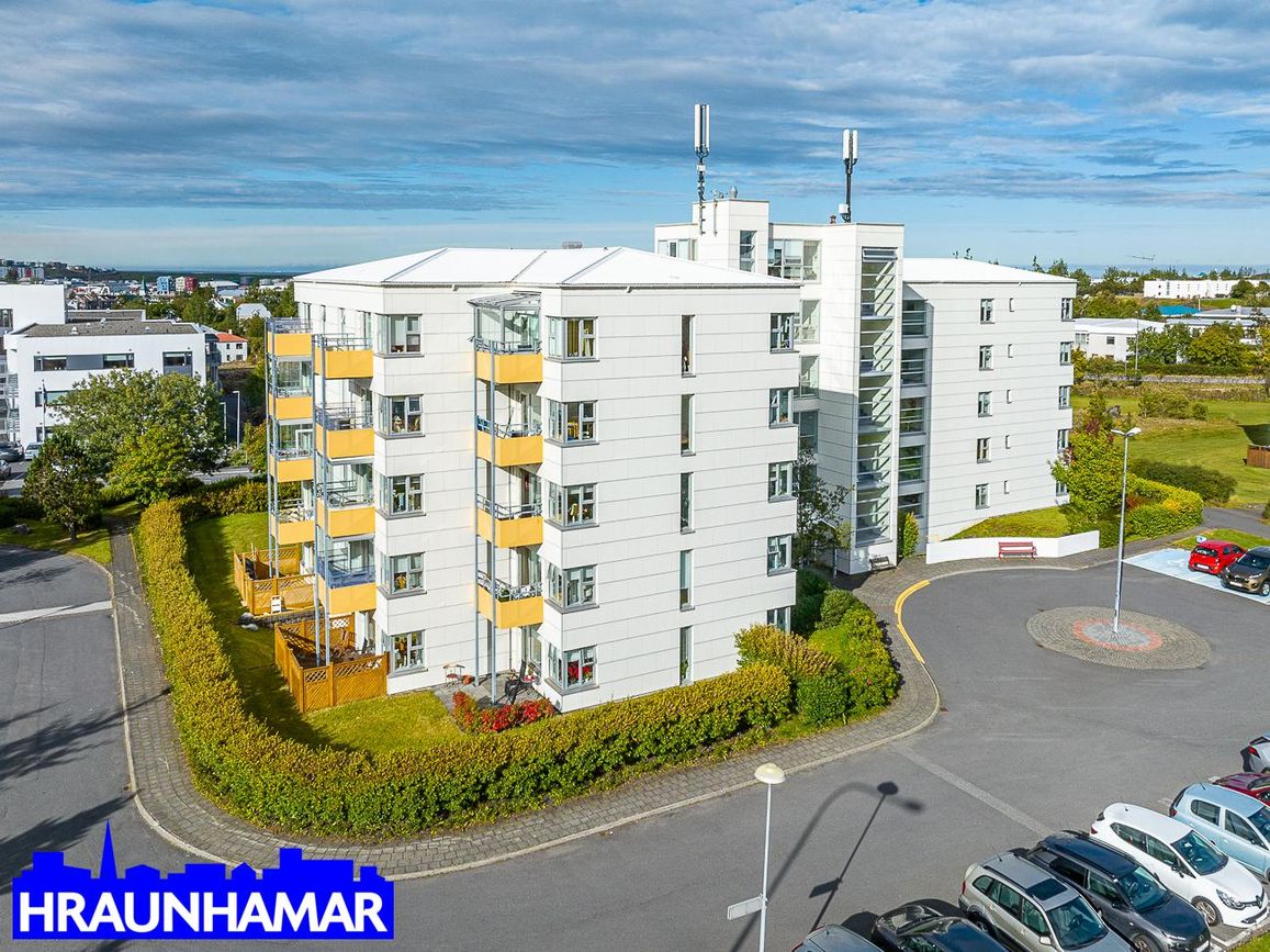 Sólvangsvegur 1, 220 Hafnarfjörður