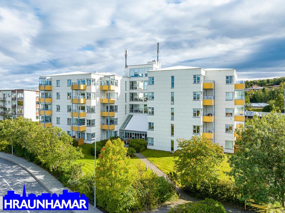 Sólvangsvegur 1, 220 Hafnarfjörður