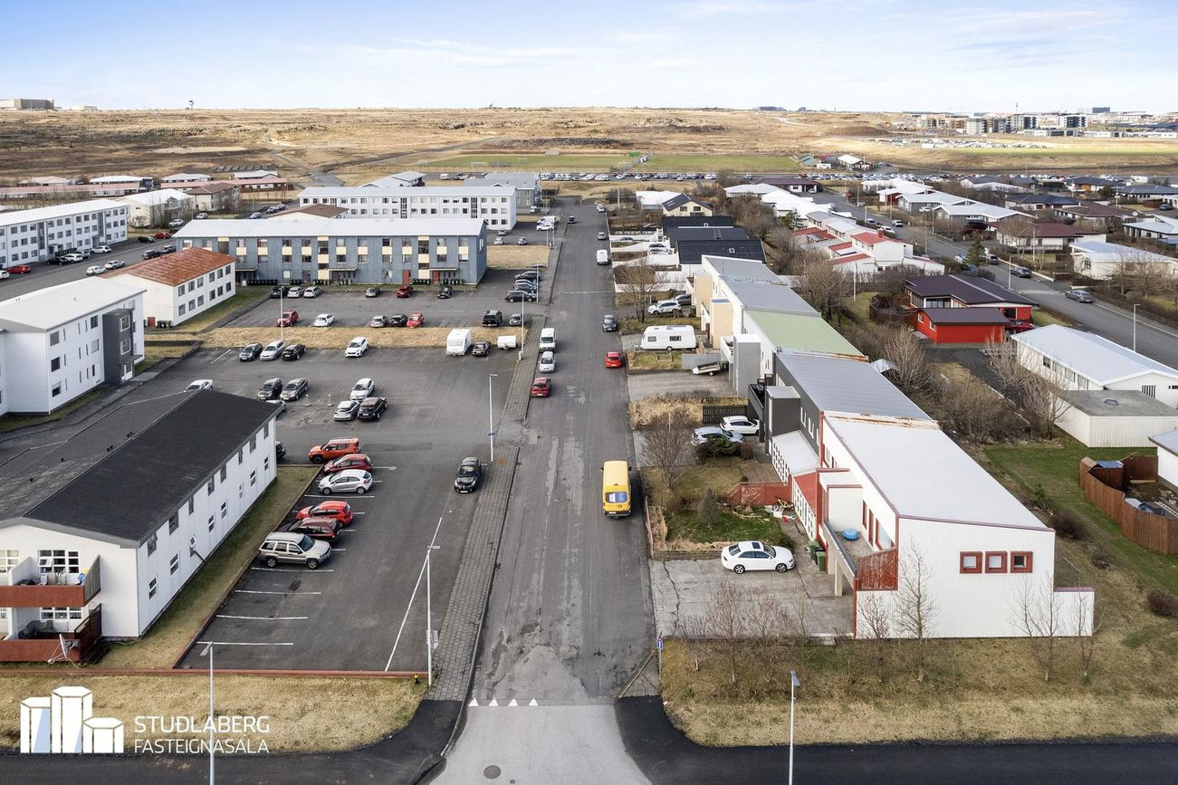 Fífumói 8, 260 Reykjanesbær