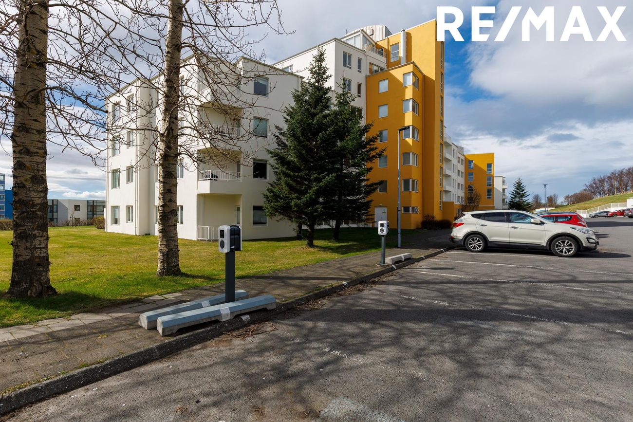 Sléttuvegur 17, 103 Reykjavík