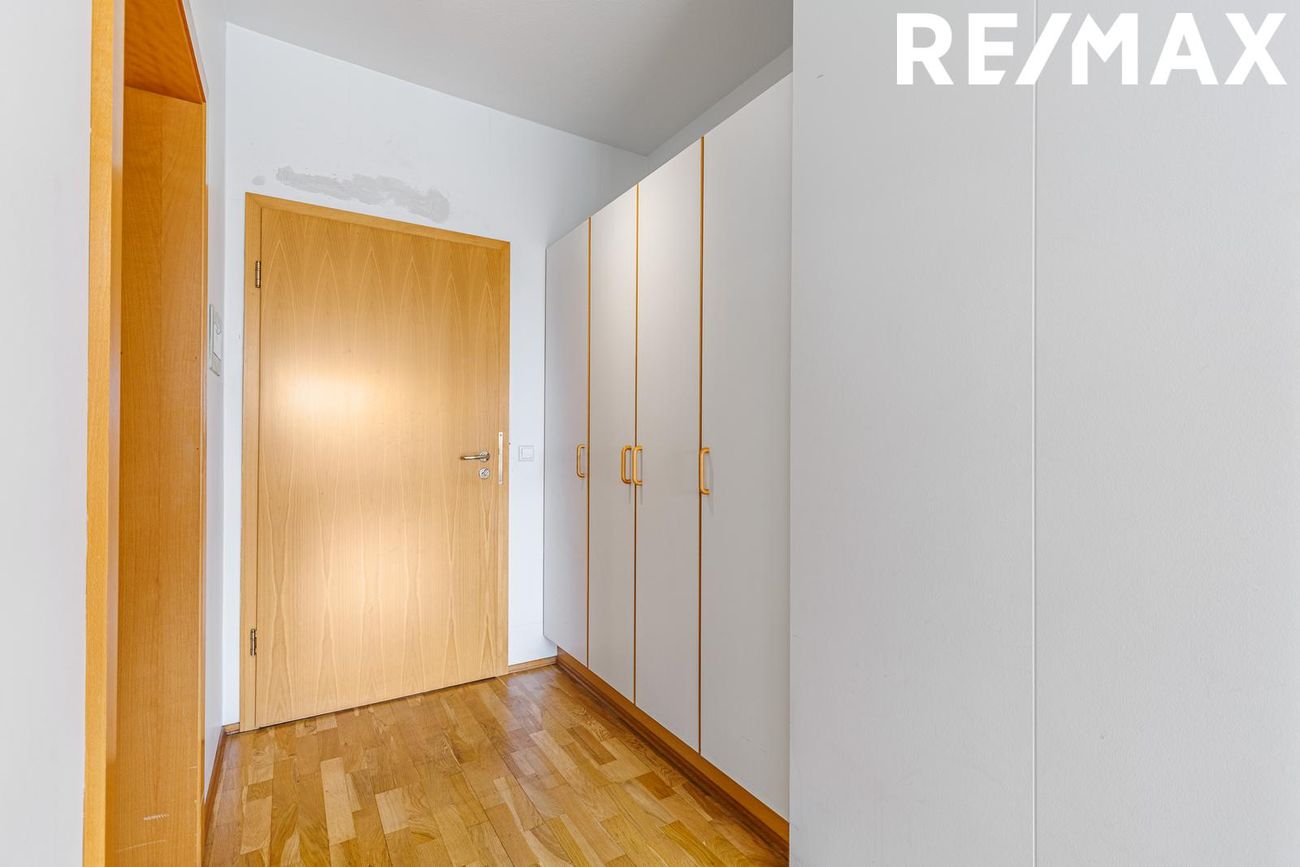 Sléttuvegur 17, 103 Reykjavík