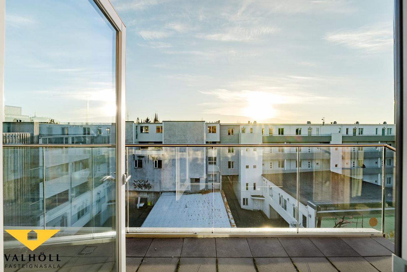 Brautarholt 20, 105 Reykjavík