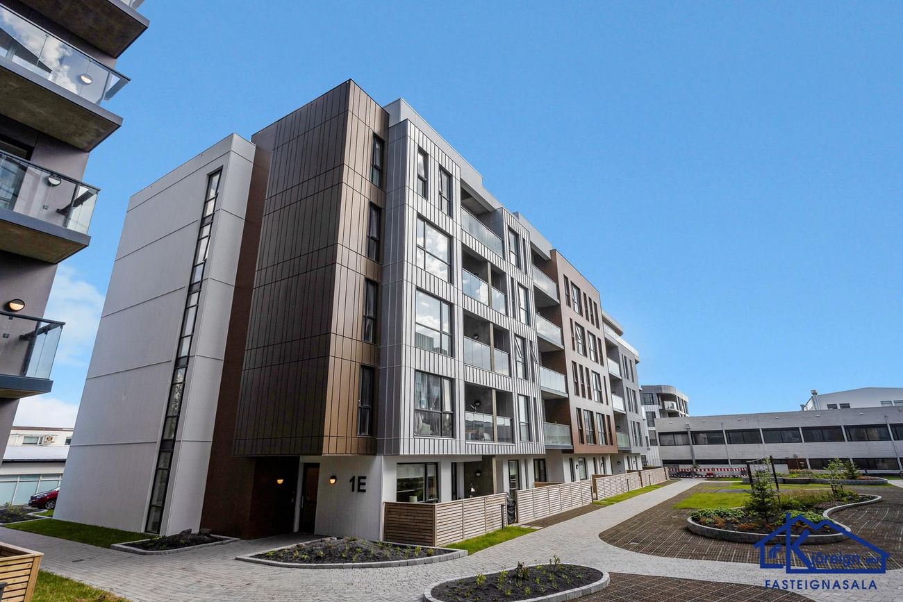 Grensásvegur 1E, 108 Reykjavík