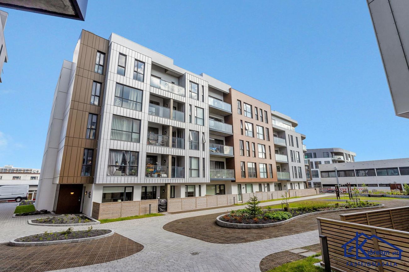 Grensásvegur 1E, 108 Reykjavík