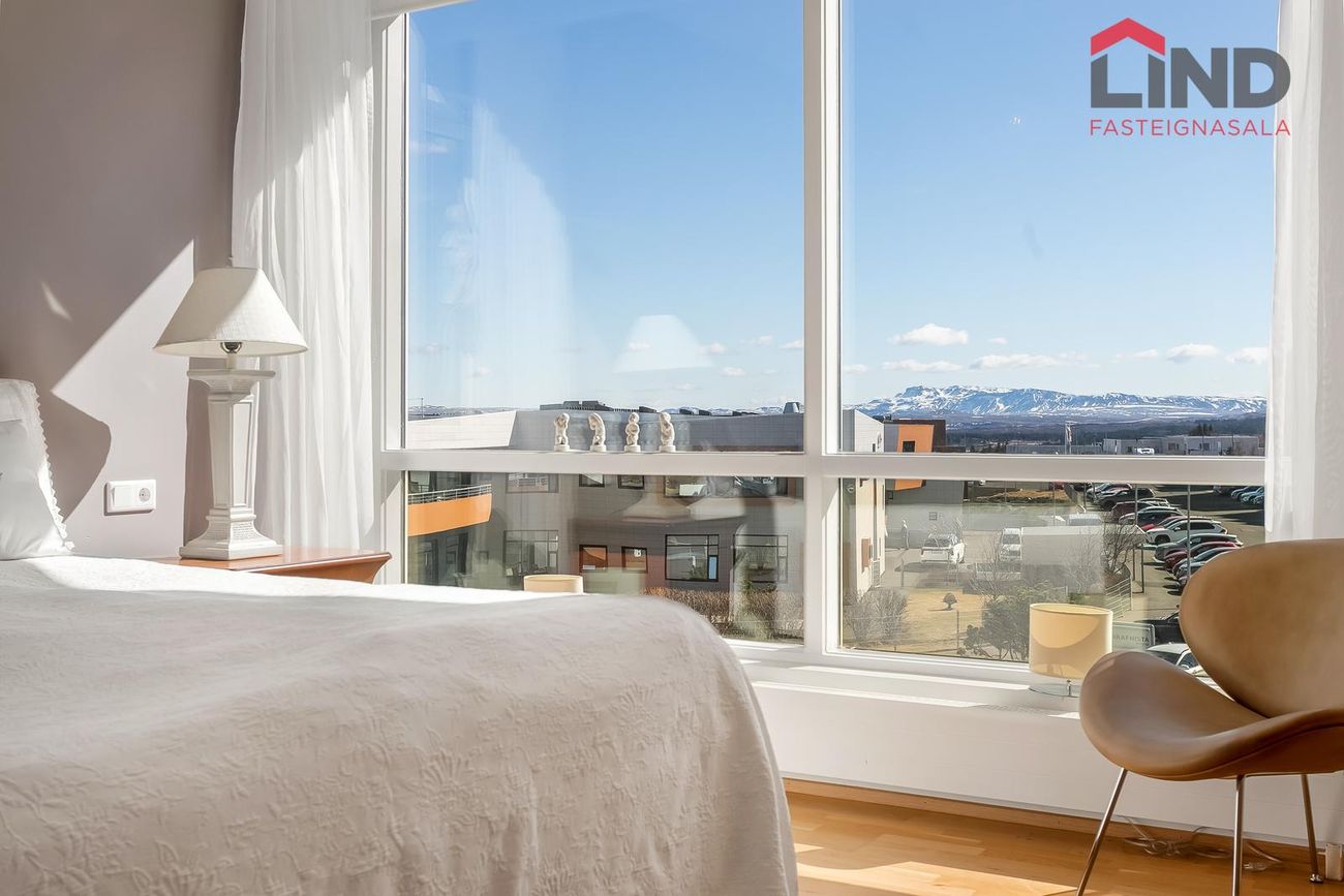 Boðaþing 10, 203 Kópavogur