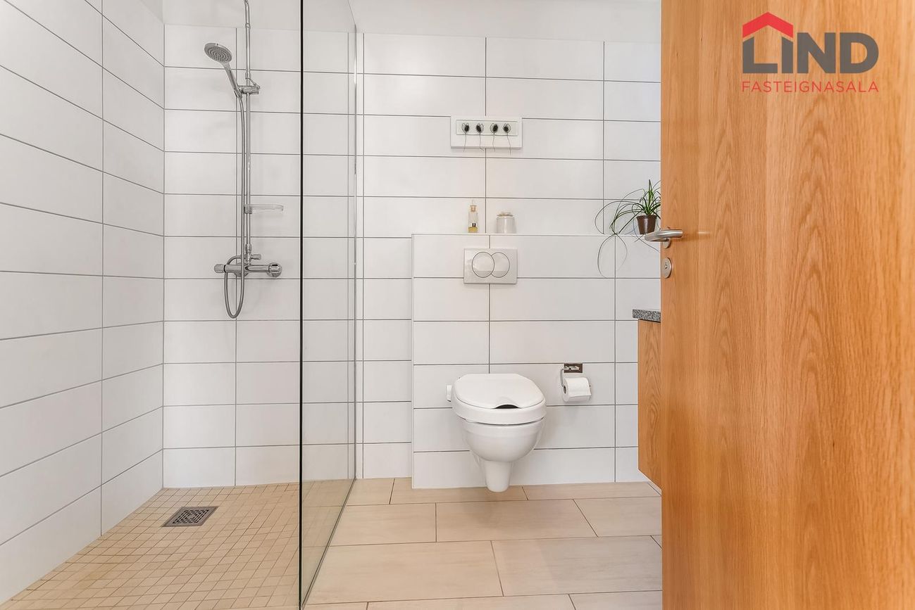 Boðaþing 10, 203 Kópavogur
