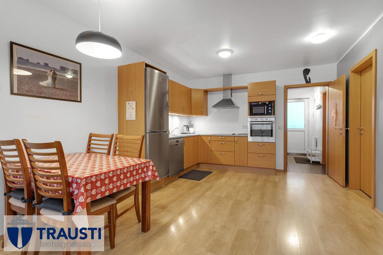 Flatahraun 1, 220 Hafnarfjörður