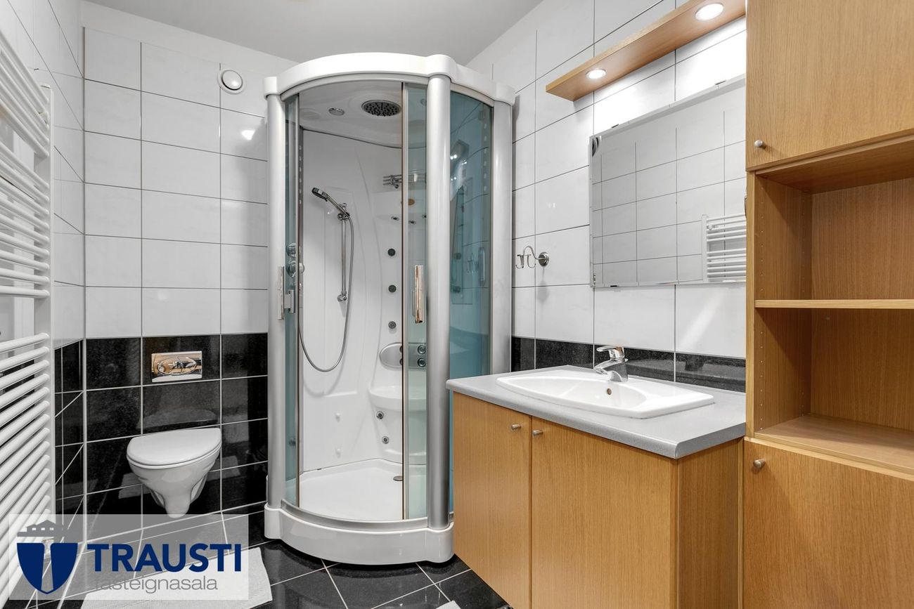 Flatahraun 1, 220 Hafnarfjörður