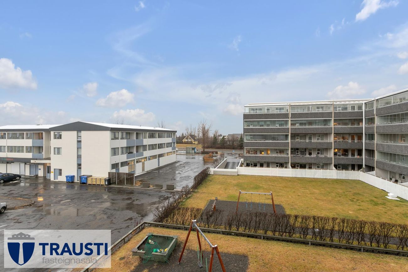 Flatahraun 1, 220 Hafnarfjörður