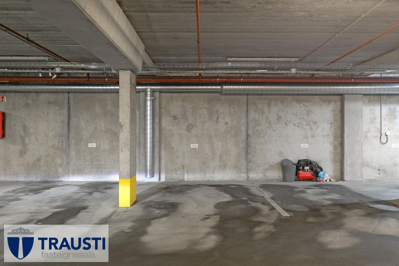 Flatahraun 1, 220 Hafnarfjörður