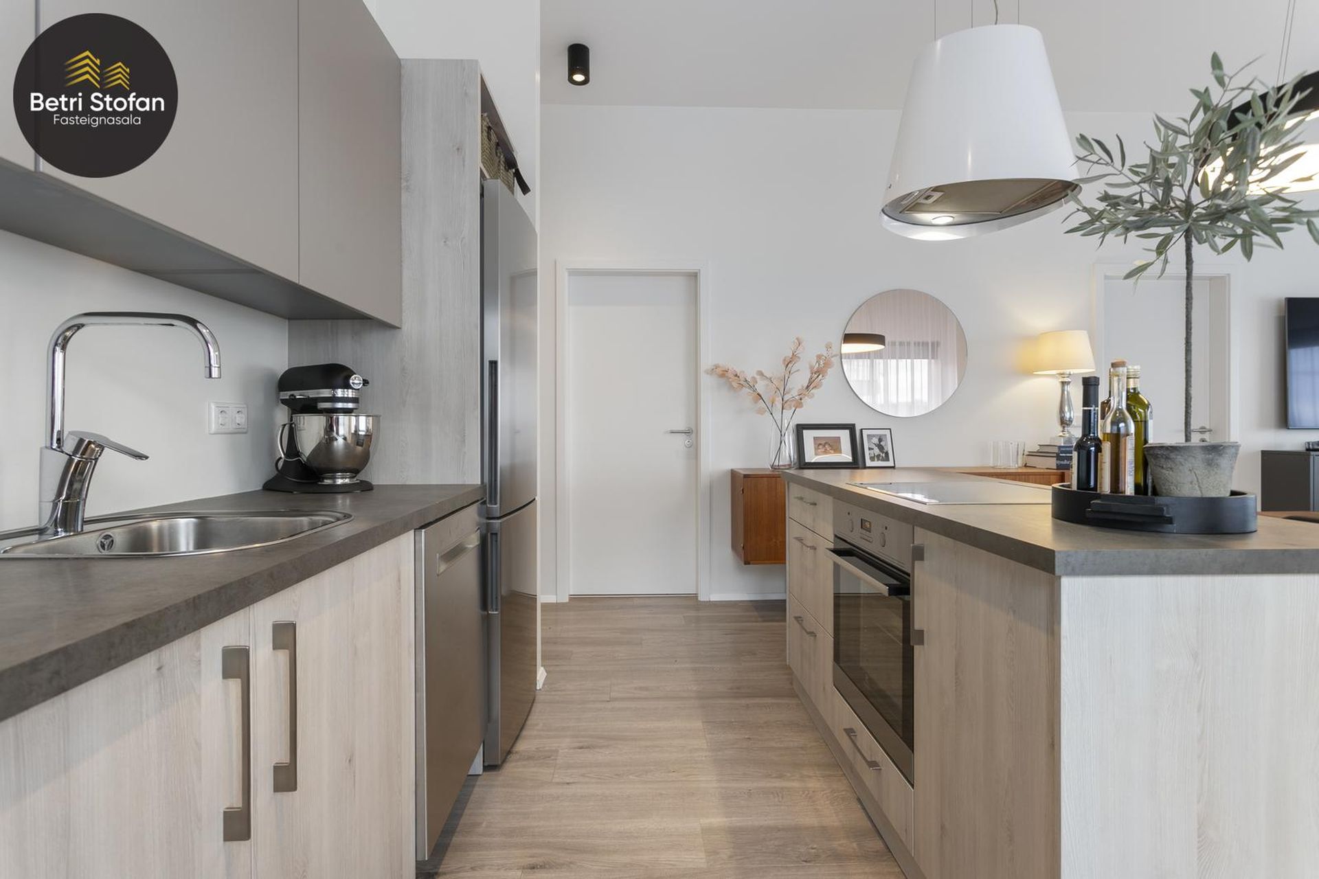 Smyrilshlíð 2, 102 Reykjavík