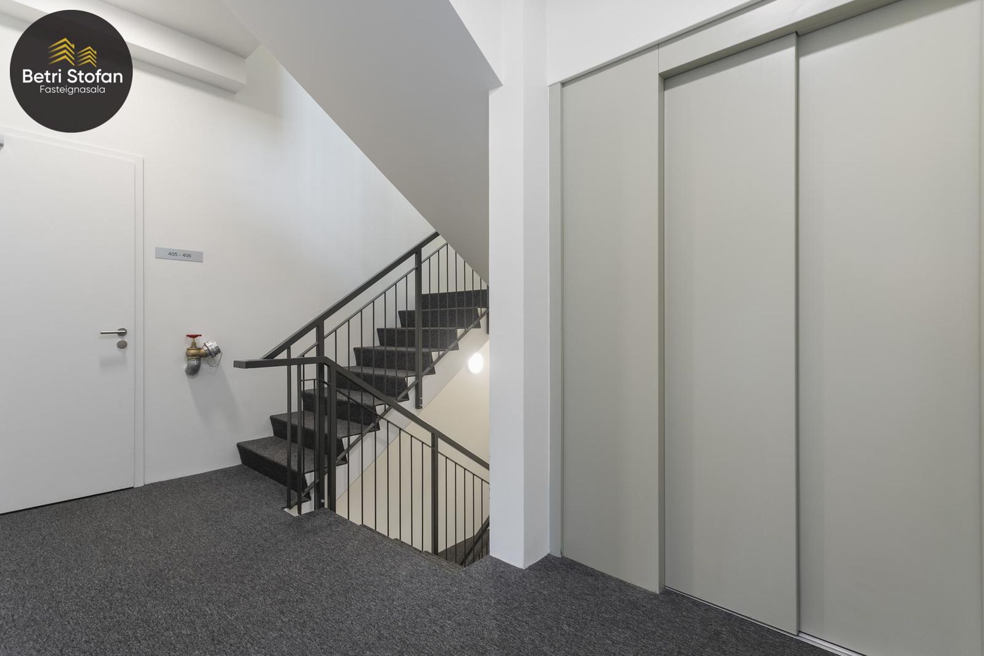 Smyrilshlíð 2, 102 Reykjavík