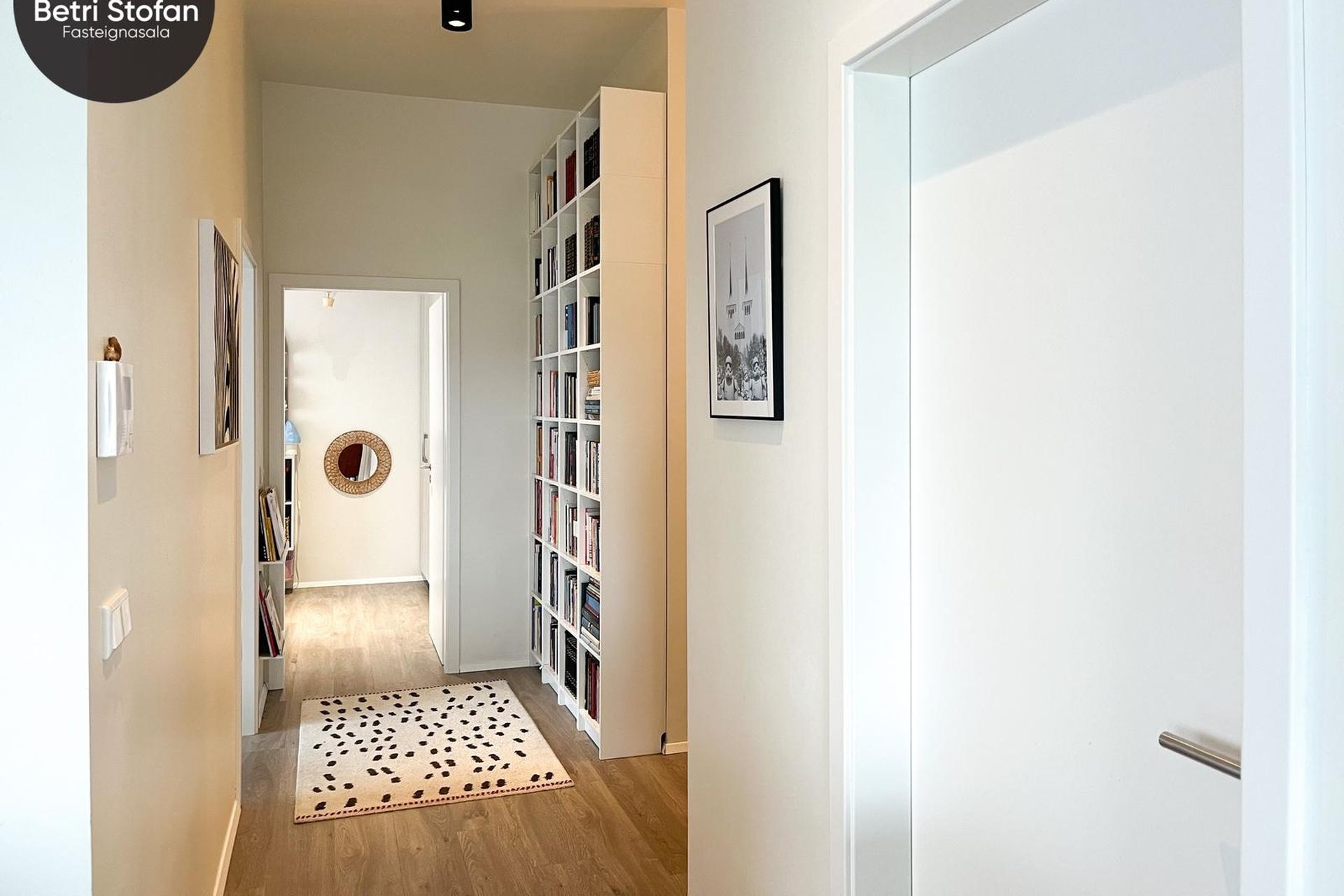 Smyrilshlíð 2, 102 Reykjavík