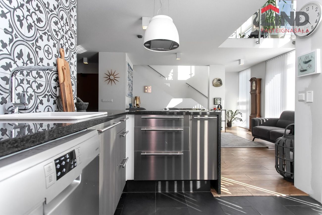 Naustabryggja 12, 110 Reykjavík