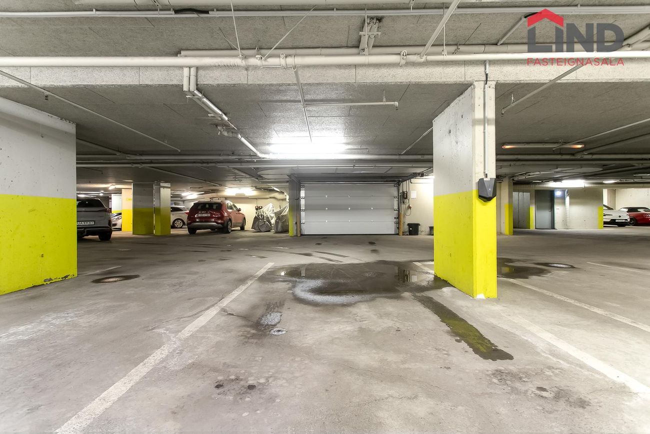 Naustabryggja 12, 110 Reykjavík