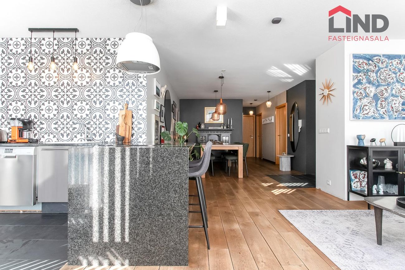 Naustabryggja 12, 110 Reykjavík