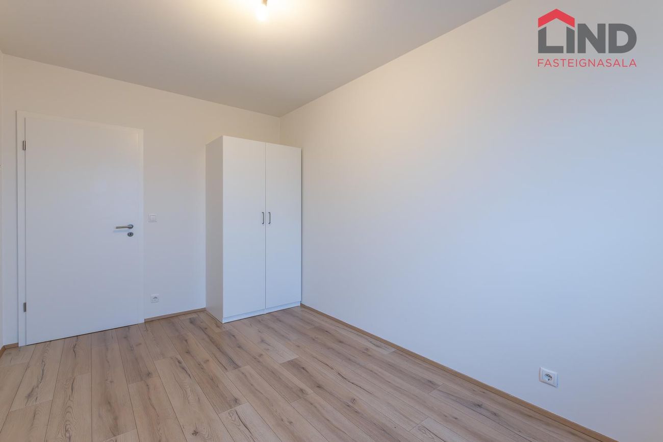 Tjarnabraut 14, 260 Reykjanesbær