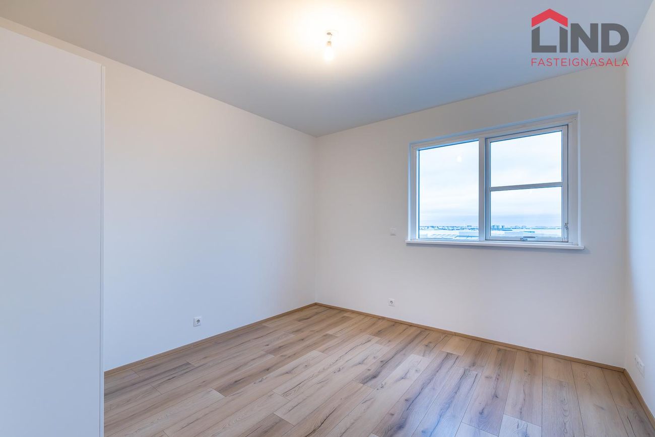 Tjarnabraut 14, 260 Reykjanesbær